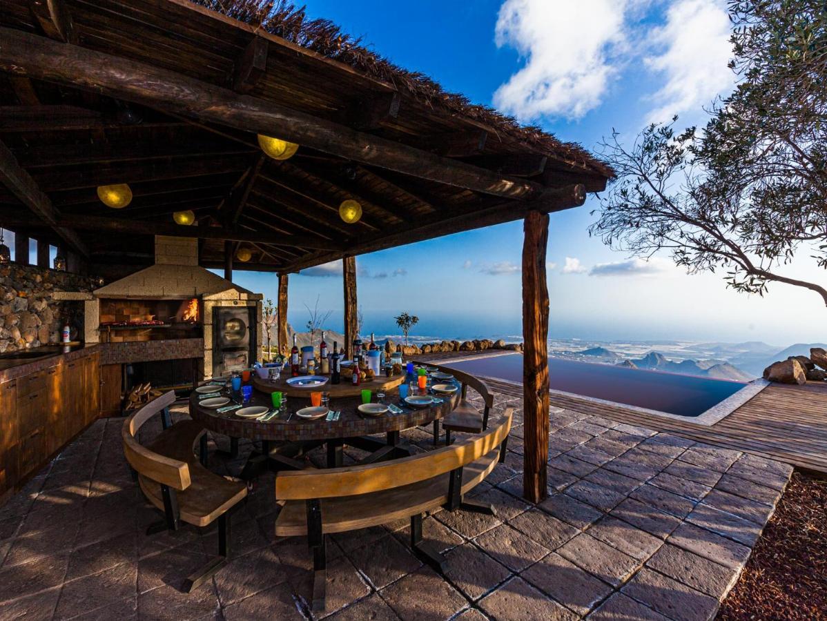 Historic Canarian House, Private Heated Infinity Pool, Bbq, Wifi + Panoramic Ocean Views Arona  Extérieur photo